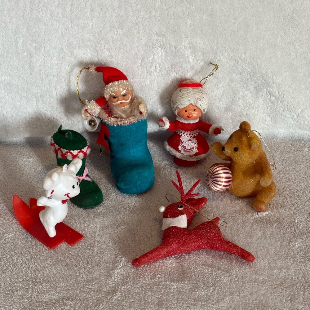 Lot 6 VTG  50’s -60’s Flocked (5) Christmas Ornaments Japan, Hong Kong ,Taiwan